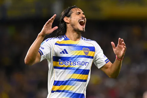 Edinson Cavani quiere estar ante Cruzeiro: de qué depende su presencia