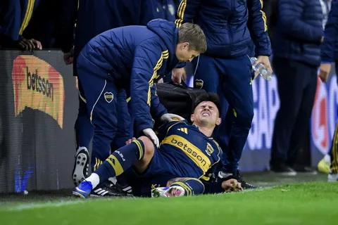 Cómo está Adam Bareiro: qué tiene el delantero de Boca y ¿llega para el partido contra Cruzeiro?