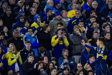 Boca podría llevar público visitante ante Platense: cuántos hinchas irían a Vicente López