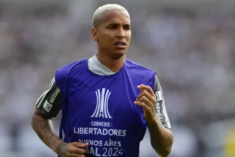 Sorpresa en Brasil: Deyverson cambia de club y será compañero de Pol Fernández, que se fue hace poco de Boca