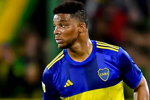 La sorpresiva y fuerte decisión de Russo con Frank Fabra