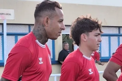 Habló el DT del equipo en el que entrenó Villa: "Le ofrecimos..."