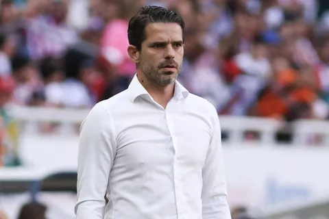 A Fernando Gago le interesan Valentín Gómez y Gonzalo Piovi para competir con Marcos Rojo