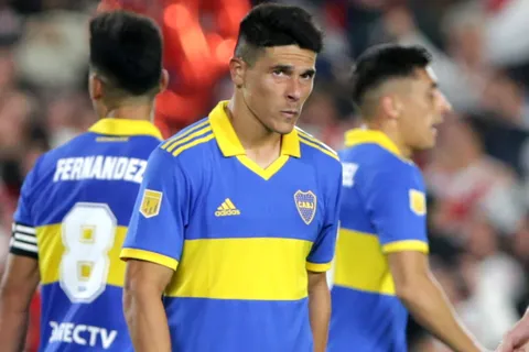 Tras su salida de Boca, Facundo Roncaglia está a punto de jugar en Sarmiento