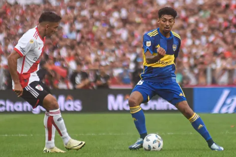 Juega Boca: formaciones, horario y cómo ver el partido vs. River