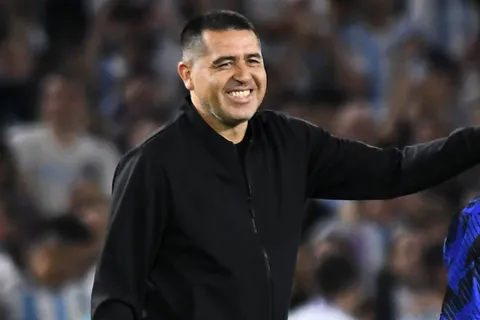 Riquelme lo tiene claro: Martino y Quinteros, los candidatos para dirigir a Boca
