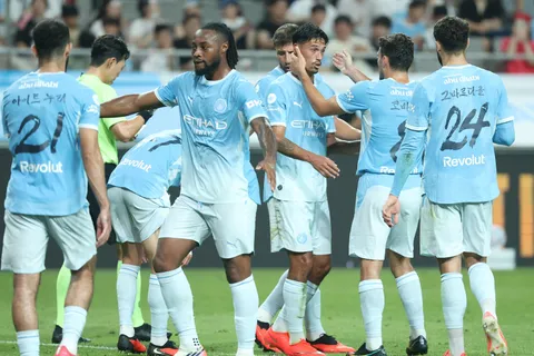 Giro de mercado: negoció para llegar a Boca como refuerzo, pero ahora irá al Manchester City