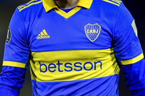 Luciano Acosta ahora puso en duda su vuelta a Boca: "Ya voy a estar grande"