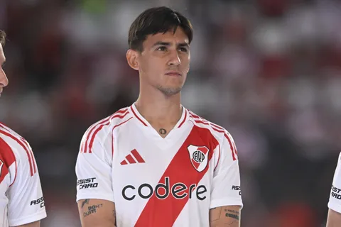 Matías Rojas le dijo que ‘no’ a Boca, se fue a River y ahora quieren echarlo