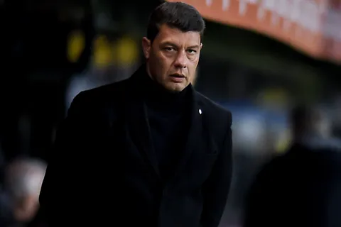 La postura de Sebastián Battaglia sobre la posible línea de 5 de Gago ante River y su futuro en peligro: "Me tocó como DT..."