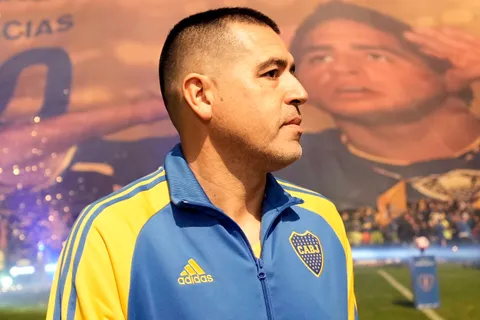Juan Román Riquelme lo tiene en claro: la lista de jugadores de Boca para renovar su contrato