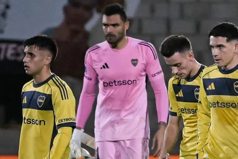 ¿Se asustó? La reacción de Montero en la salida al campo de juego de Riestra