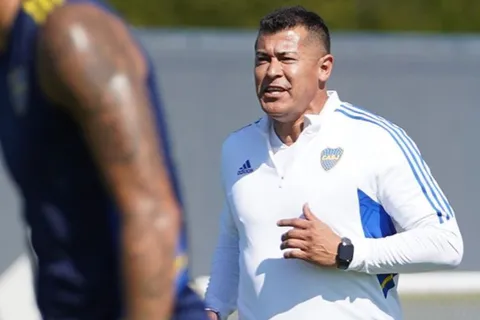 Sin los titulares: el sorpresivo once que probó Almirón en la práctica