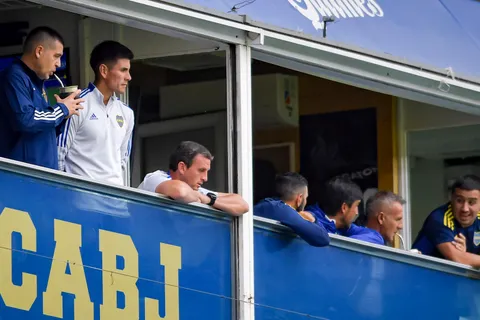 Mercado de pases 2025: Boca busca arquero y el Consejo tiene una lista de nombres en su radar