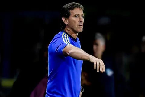 Sin Milton Giménez, el equipo que probó Úbeda en Boca para recibir a Cruzeiro por Copa Libertadores