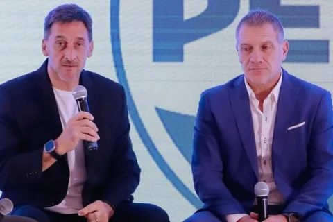 Tito Pompei se fue de Boca y ya asumió en El Salvador: "Le sacamos un DT a Riquelme"