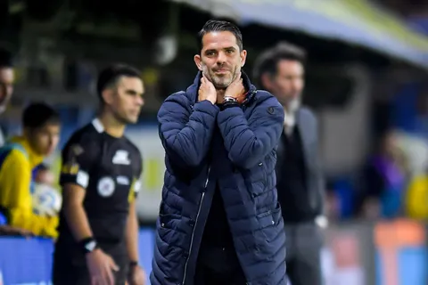 ¿Y ahora? Cómo queda el futuro de Fernando Gago en Boca tras la derrota ante River