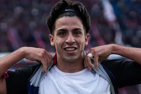 Juan Román Riquelme acelera por Alexis Cuello y hay una ventaja: "El jugador prefiere ir a Boca"