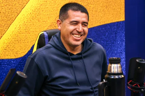 Riquelme sigue afilado: Boca cerró a Williams Alarcón como sexto refuerzo