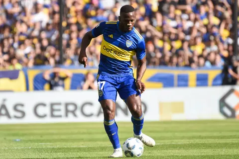 Luis Advíncula en Boca