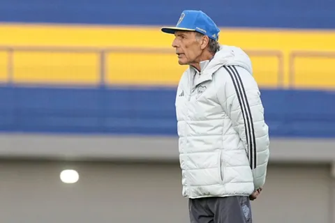 Con una duda, el equipo titular que Russo pondrá en Boca hasta que llegue Leandro Paredes