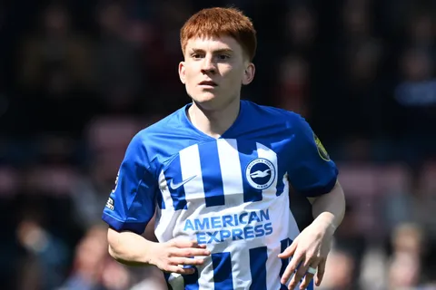 ¿Juega Barco? Dónde ver en vivo el debut de Brighton en la Premier League