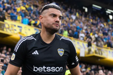 El detalle del nuevo buzo de Chiquito Romero que notaron los hinchas de Boca