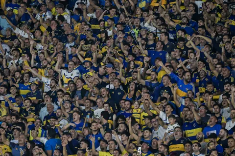 Los hinchas de Boca reaccionaron a la chicana de un jugador de Barcelona de Guayaquil: "No sabe lo que le espera"