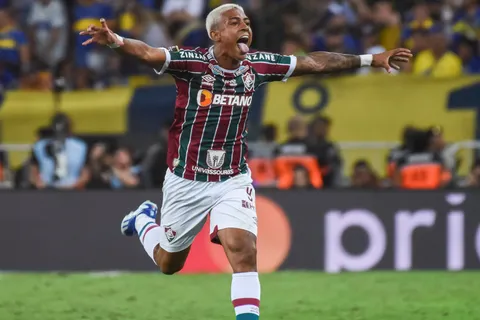 John Kennedy, el verdugo de Boca en la Libertadores, sería vendido tras varios escándalos en Fluminense