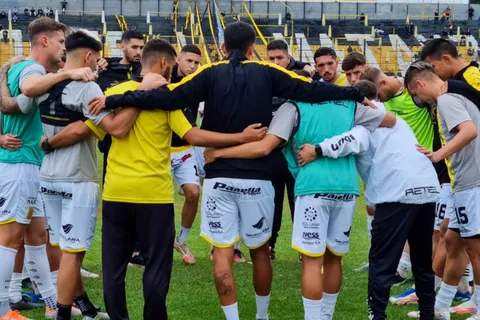 Desde Almirante Brown estallaron de bronca contra Boca: "Les mando al equipo femenino"