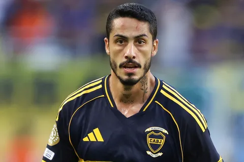 Nicolás Figal habló de la llegada de Paredes a Boca