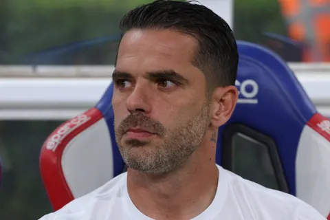 ¿Hará lo mismo en Boca? La firme postura de Gago en Chivas con un referente del plantel que marca la pauta
