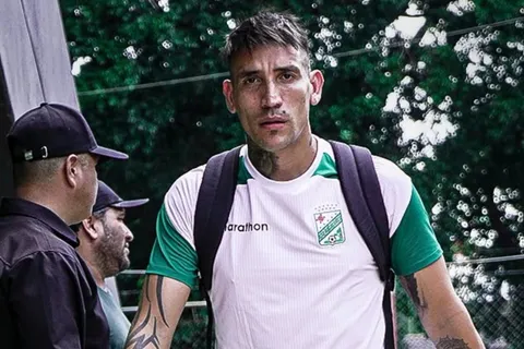 Ricardo Centurión vuelve al fútbol argentino: el club que está a punto de confirmar su llegada