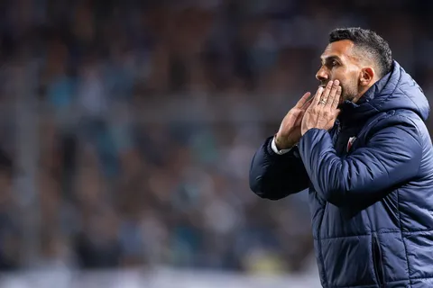 Tevez sufrió un accidente doméstico: se golpeó la cabeza y recibió 10 puntos de sutura
