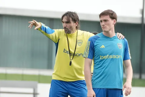 Viral | El divertido posteo de Boca tras la jugada entre Diego Martínez y Jabes Saralegui que fue furor en las redes