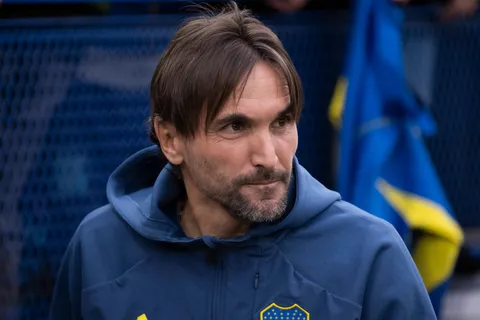 Diego Martínez invitó a un DT del ascenso a Boca Predio para "intercambiar conceptos de fútbol"