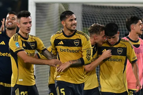 A lo Tevez: el gesto viral de Paredes que enloqueció a los hinchas de Boca en el partido ante Talleres