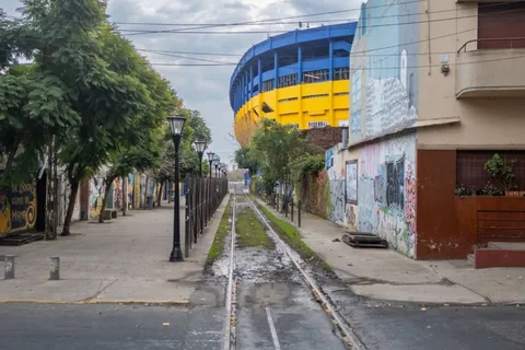 Boca pidió permiso para hacer una obra encima de las vías: de qué se trata
