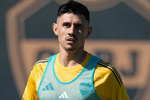 Ya fue presentado: cuándo podría debutar Adam Bareiro con la camiseta de Boca