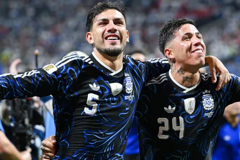 Leandro Paredes borró a Jude Bellingham y los hinchas de Boca deliraron: "En el bolsillo"
