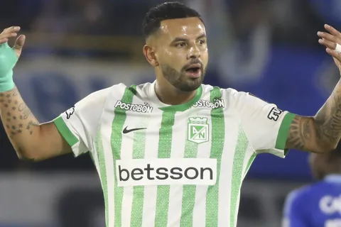 La picante frase de Cardona tras errar dos penales con Atlético Nacional