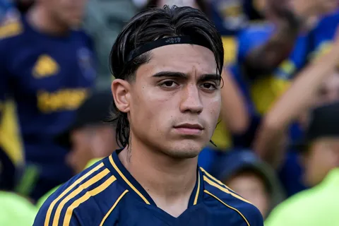 Exequiel Zeballos descansaría toda la semana y volvería a ser titular en Boca vs. River