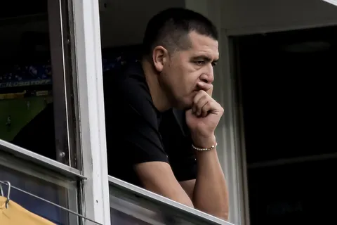 "Boca lo moviliza": el DT que espera un llamado de Riquelme, aunque nunca estuvo cerca de llegar