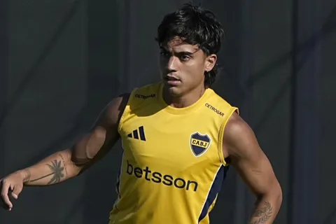 Llegó una fuerte oferta por Zeballos: la postura de Boca y qué piensa el delantero