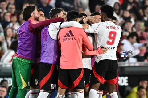 Boca quiso a Adam Bareiro y eligió a River, pero le salió mal: ahora se irá a Qatar