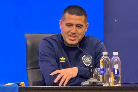 Riquelme en la conferencia de prensa sobre su despedida