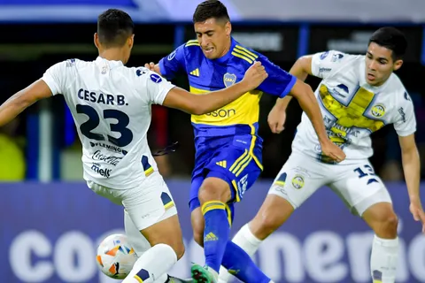 Juega Boca: formaciones, horario y cómo ver el partido vs. Sportivo Trinidense