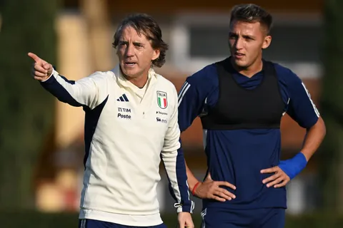 Le tiene mucha fe: Mancini comparó a Retegui con un goleador histórico argentino