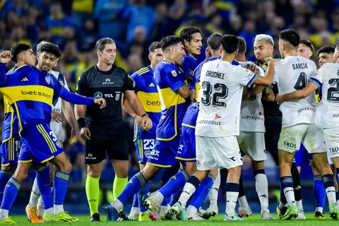 Furia en Vélez por la fecha del duelo ante Boca por Copa Argentina: "Que se juegue en La Bombonera"