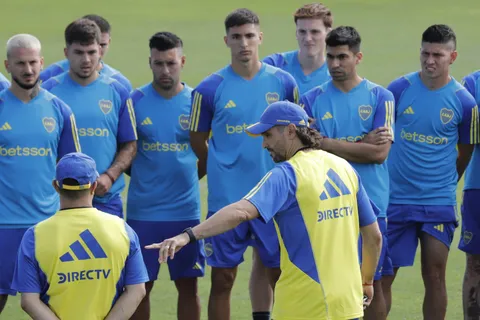 Diego Martínez arrancó su ciclo en Boca y el primer día de trabajo dejó varias perlitas